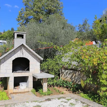 And By The Sea - 16536 Гостьовий будинок 3*