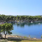 And By The Sea - 16536 3* Трогір