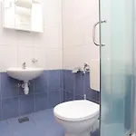 Гостьовий будинок And By The Sea - 16536 Трогір