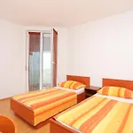 And By The Sea - 16536 Гостьовий будинок 3*