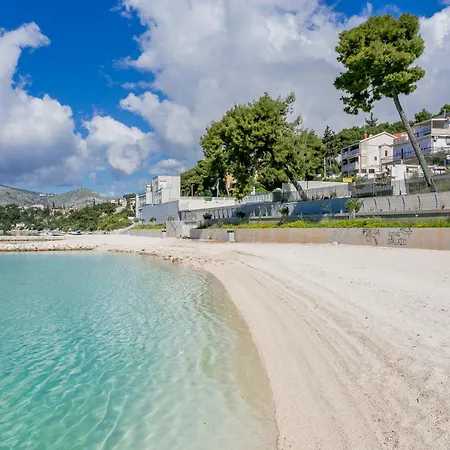 And By The Sea - 16536 Trogir